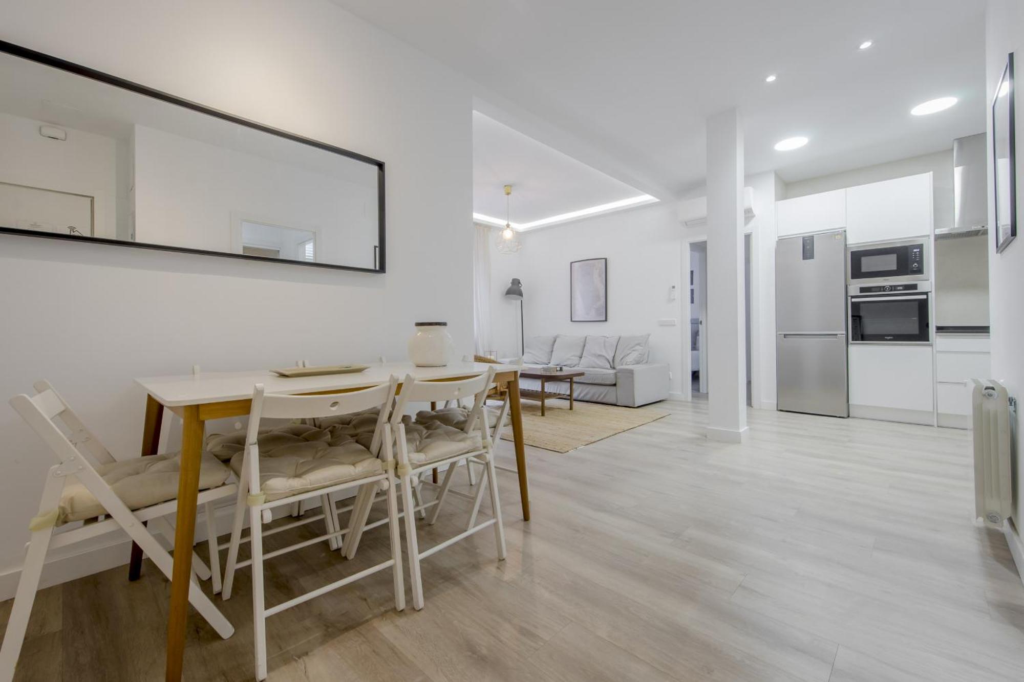 Elegante Apartamento En El Centro De Madrid-Rastro Apartment Bagian luar foto
